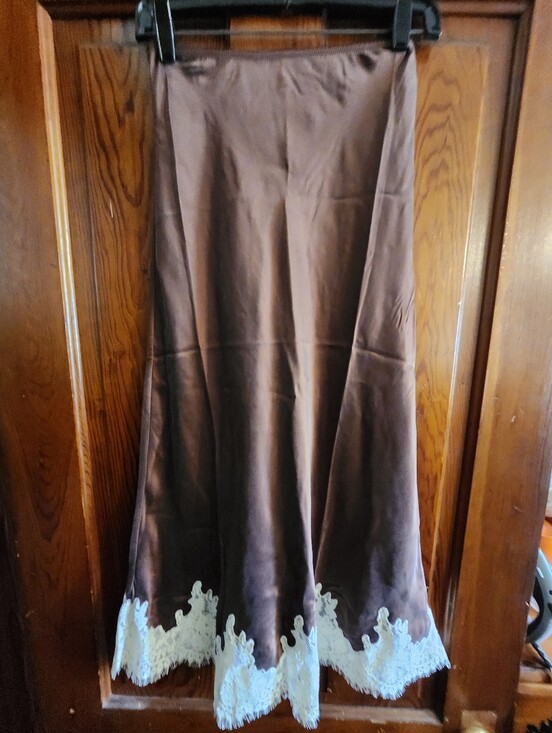 Doen Dresses & Skirts - Doen Elowette Cafe Mocha 100% Silk Maxi Skirt With Ecru Lace